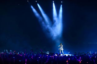 《最好的舞台》歌曲:探索音乐的无限可能性,展现自我最真实的表演艺术 《最好的舞台》歌曲:探索音乐的无限可能性,展现自我最真实的表演艺术