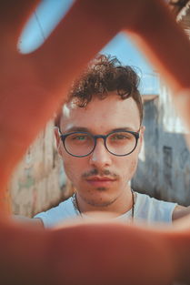 (遇见喵星人全部演员)当遇见喵克斯杨洋代言时,遇见时尚与魅力共存的完美组合 (遇见喵星人全部演员)当遇见喵克斯杨洋代言时,遇见时尚与魅力共存的完美组合