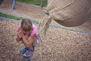 (女生免费换装小游戏)免费女生换装游戏:搭配时尚造型,打造个性风采 (女生免费换装小游戏)免费女生换装游戏:搭配时尚造型,打造个性风采