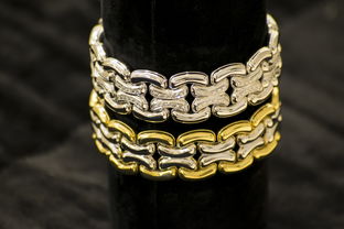 (摸金校尉用的罗盘叫什么)摸金校尉手里的圆盘是什么宝藏? (摸金校尉用的罗盘叫什么)摸金校尉手里的圆盘是什么宝藏?