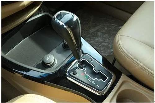 手动挡停车场模组版自带车标无限背包无限血下载-手动挡停车场模组版自带车标下载中文v.2.32