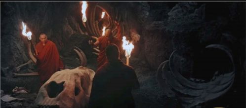 风暴雷霆,光影交织,揭开“雷霆风暴影之兆六部曲”神秘序幕 风暴雷霆,光影交织,揭开“雷霆风暴影之兆六部曲”神秘序幕